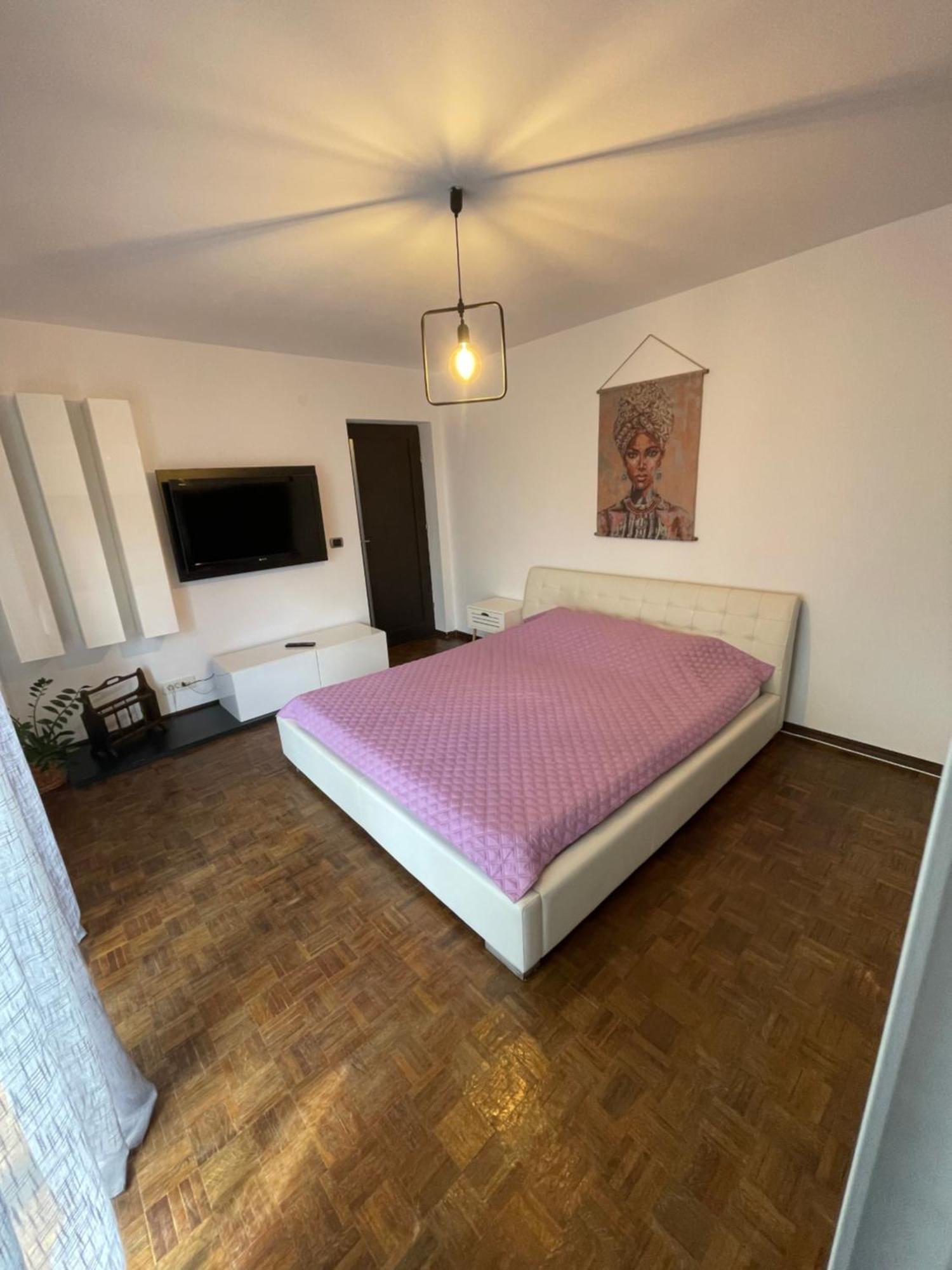 Apartament Centru Vechi Craiova Luaran gambar